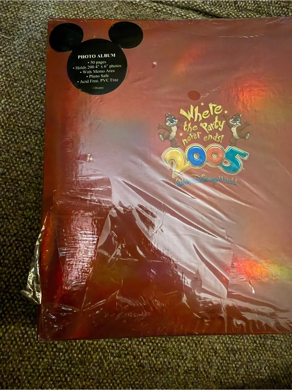 Disney Red and Blue 2005 Photo Album with Characters